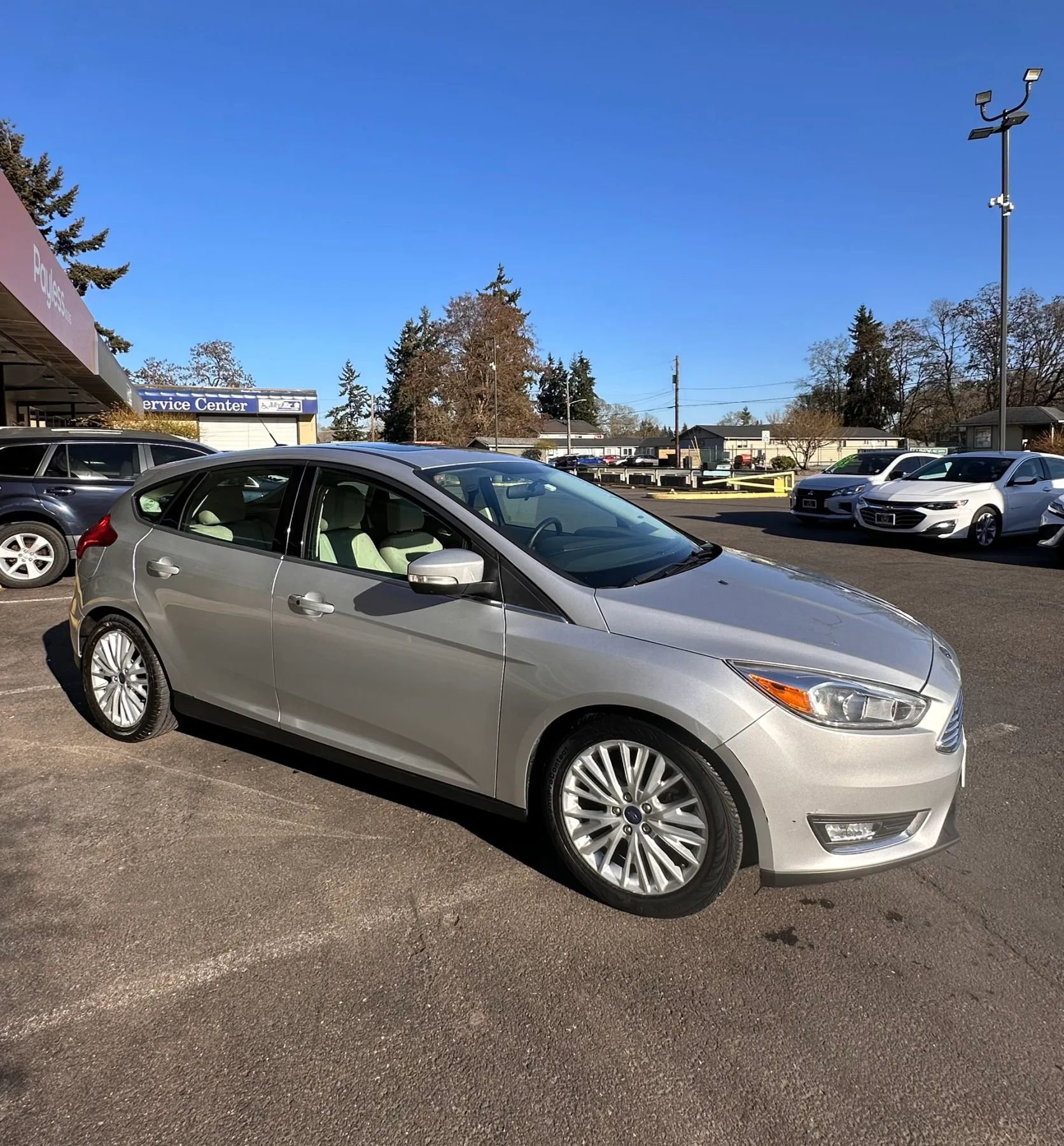 Used 2018 Ford Focus Titanium FWD image 8