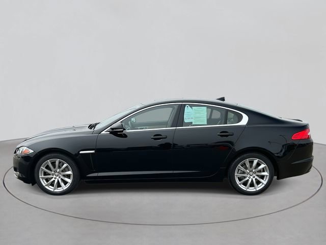 Used 2013 Jaguar XF image 2