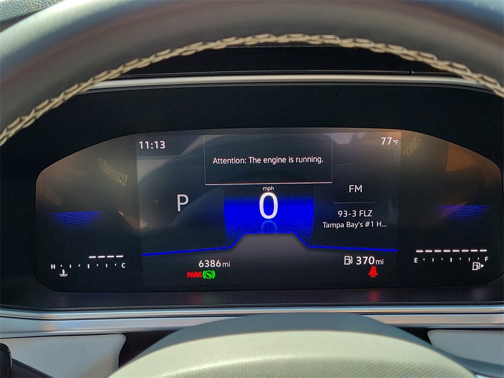 Certified 2025 Volkswagen Taos SE image 27