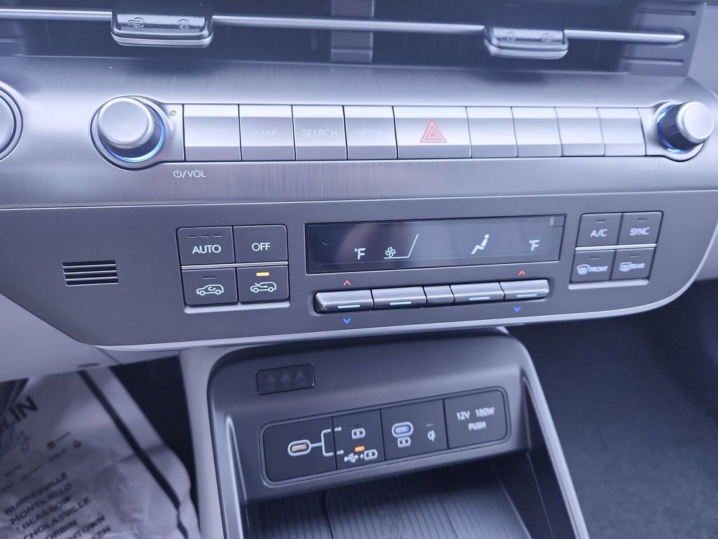 New 2026 Hyundai Kona Limited FWD image 16