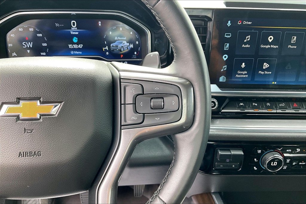 Used 2023 Chevrolet Silverado 1500 High Country w/ Technology Package AWD/4WD image 15
