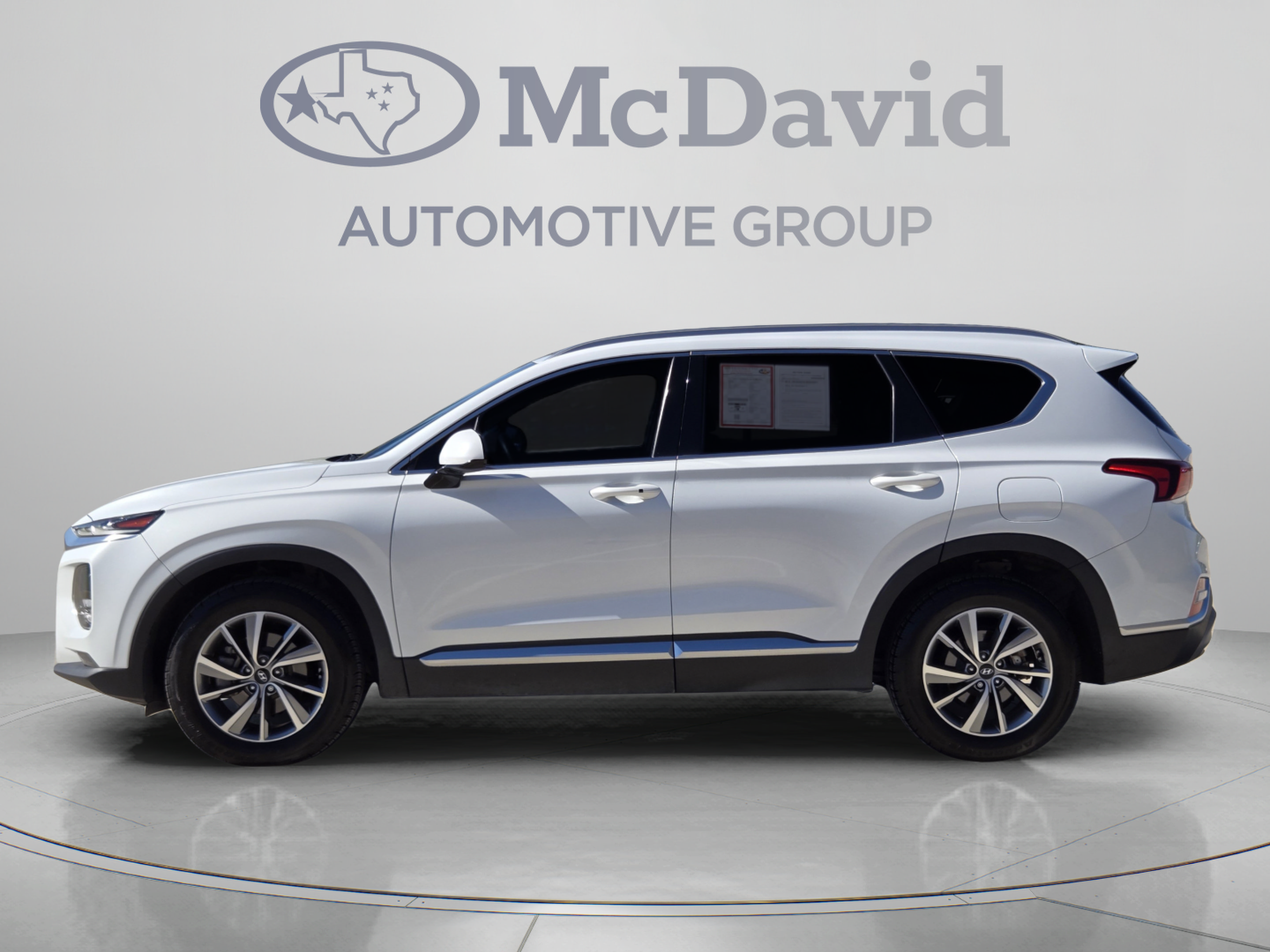 Used 2019 Hyundai Santa Fe SEL FWD image 2