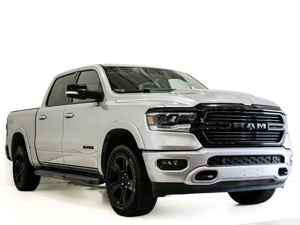 Used 2022 RAM 1500 Laramie AWD/4WD image 1