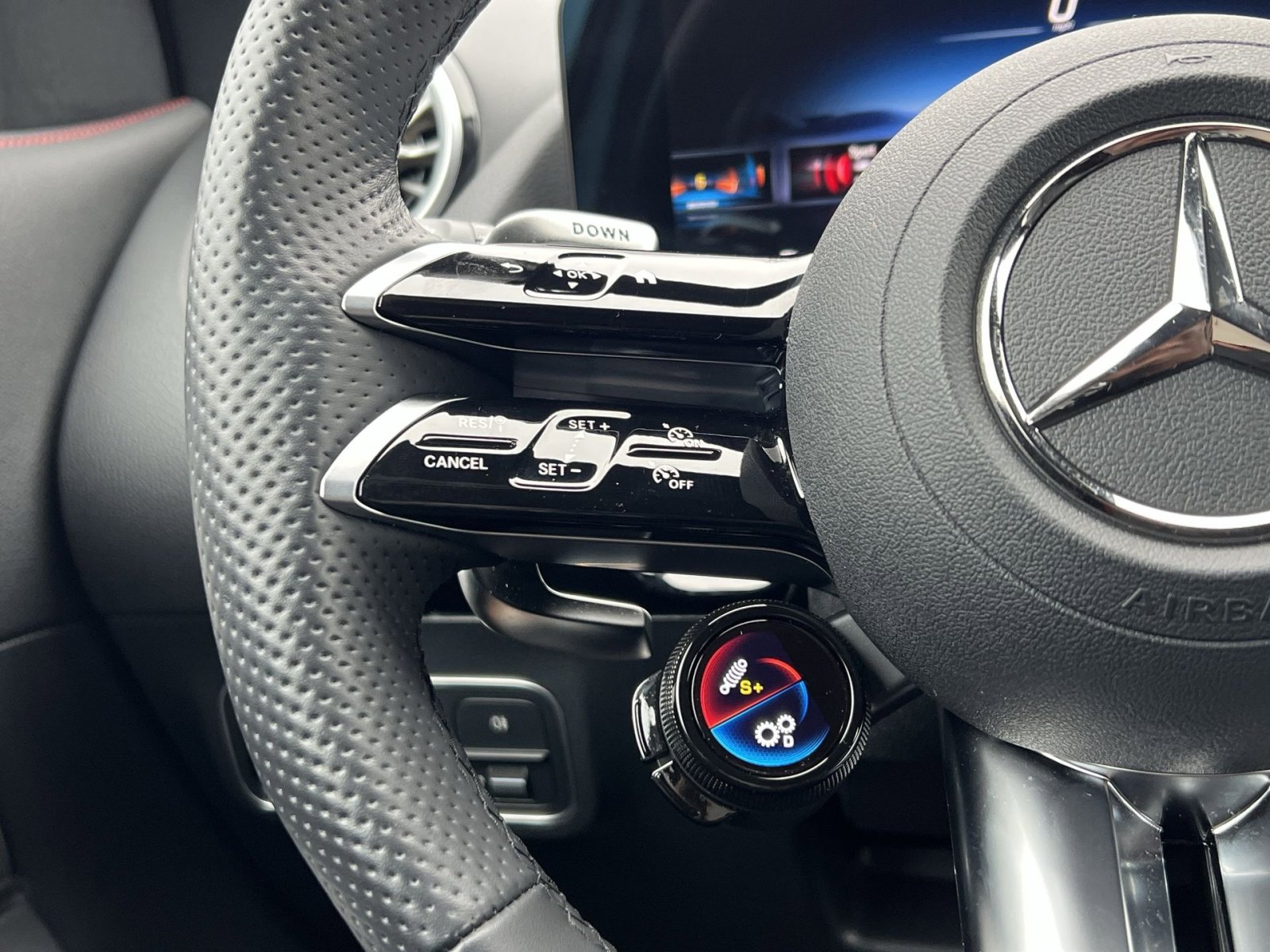 Certified 2025 Mercedes-Benz GLA 35 AMG 4MATIC image 32