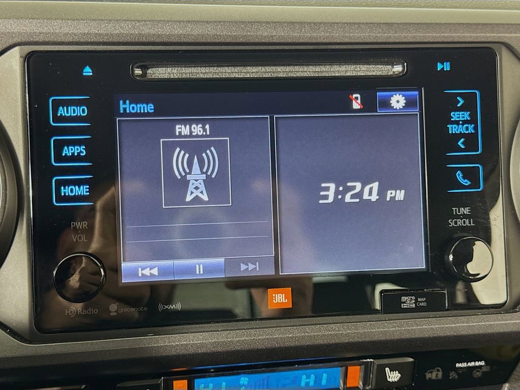 Used 2018 Toyota Tacoma TRD Off-Road image 32