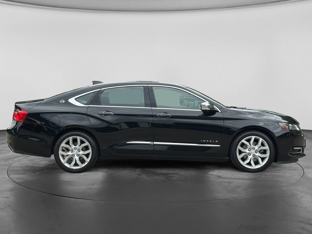 Used 2015 Chevrolet Impala LTZ FWD image 7
