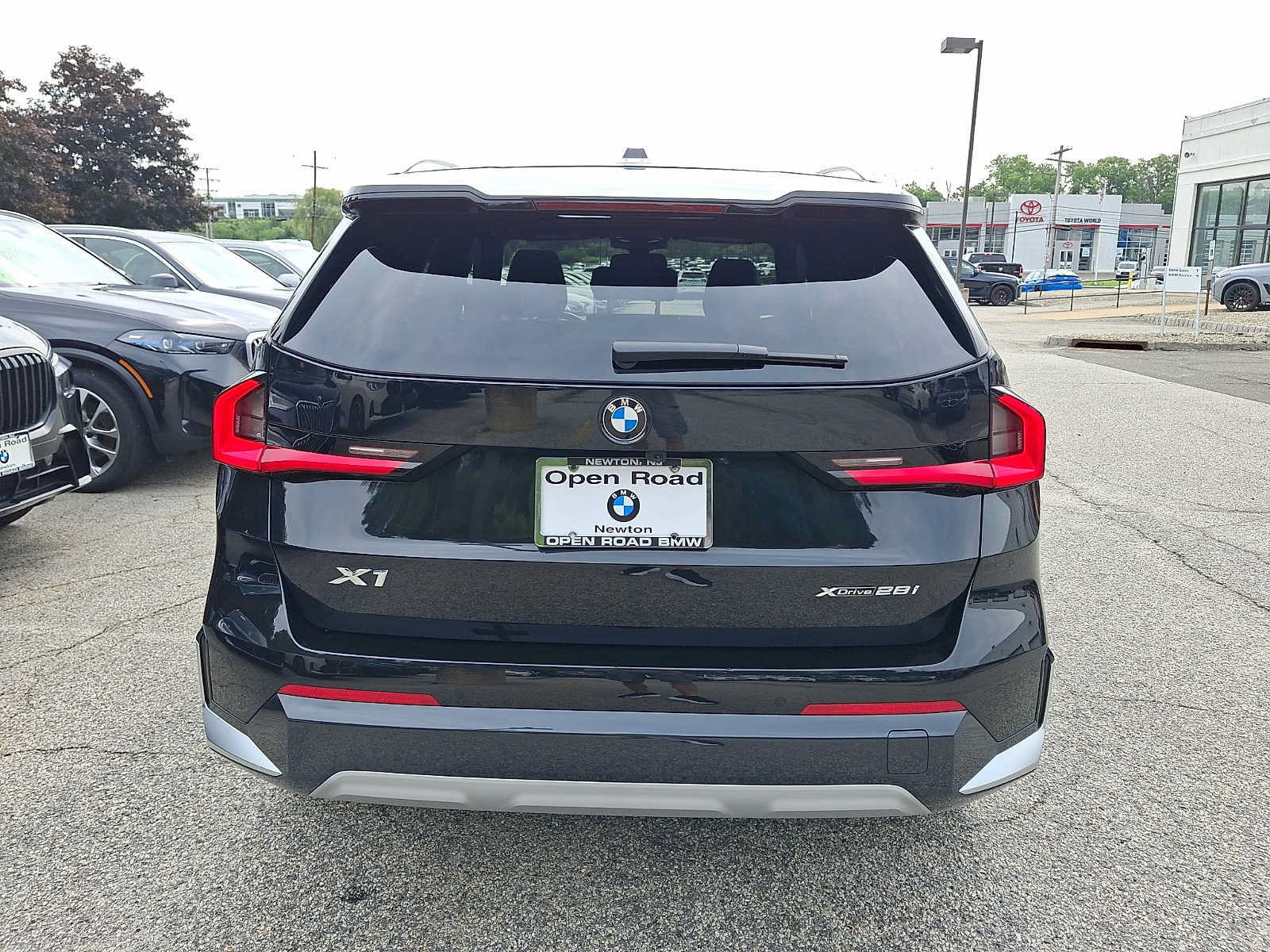 Used 2026 BMW X1 xDrive28i w/ Convenience Package AWD/4WD image 5