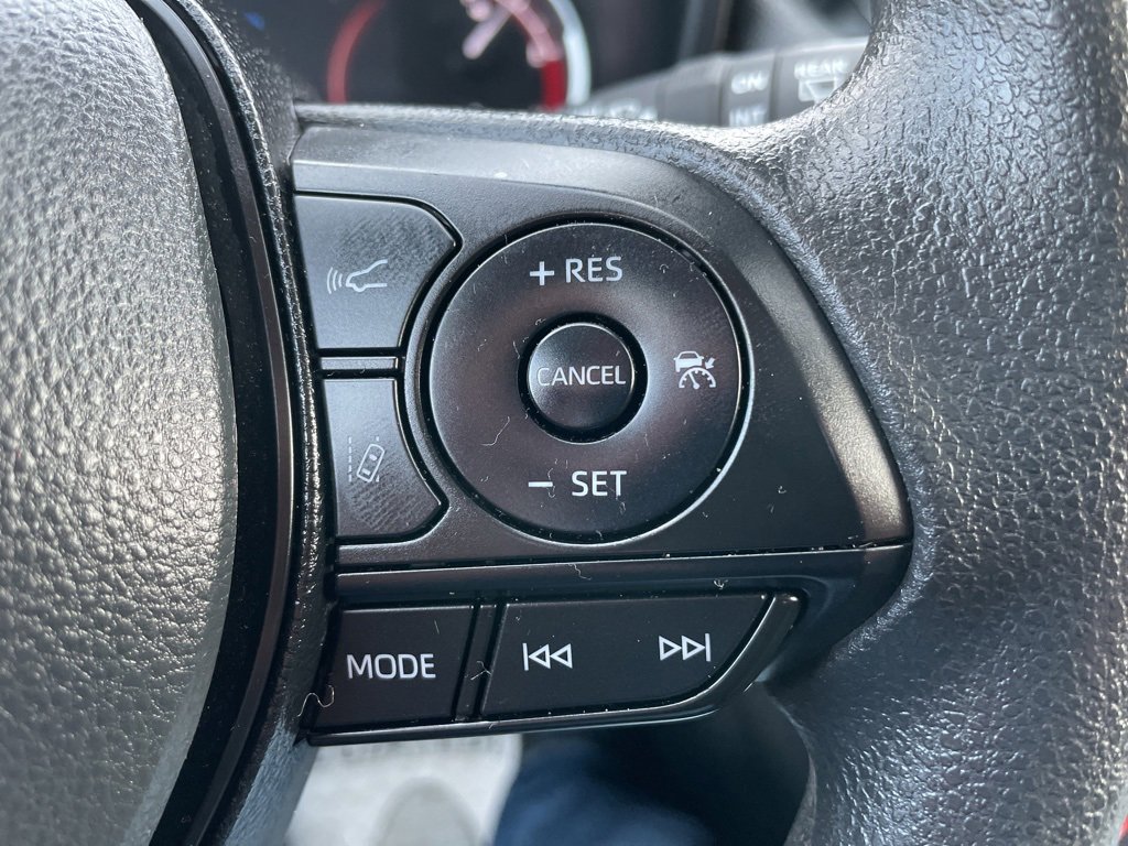 Used 2025 Toyota RAV4 XLE image 8