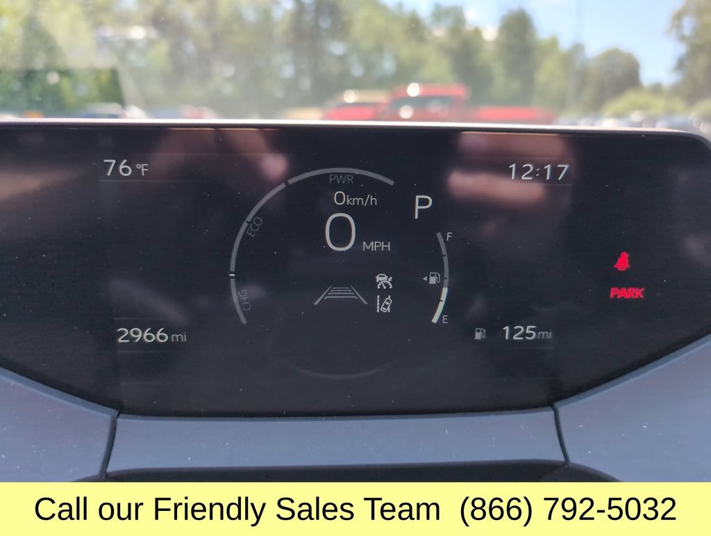 Used 2024 Toyota Prius XLE AWD/4WD image 16
