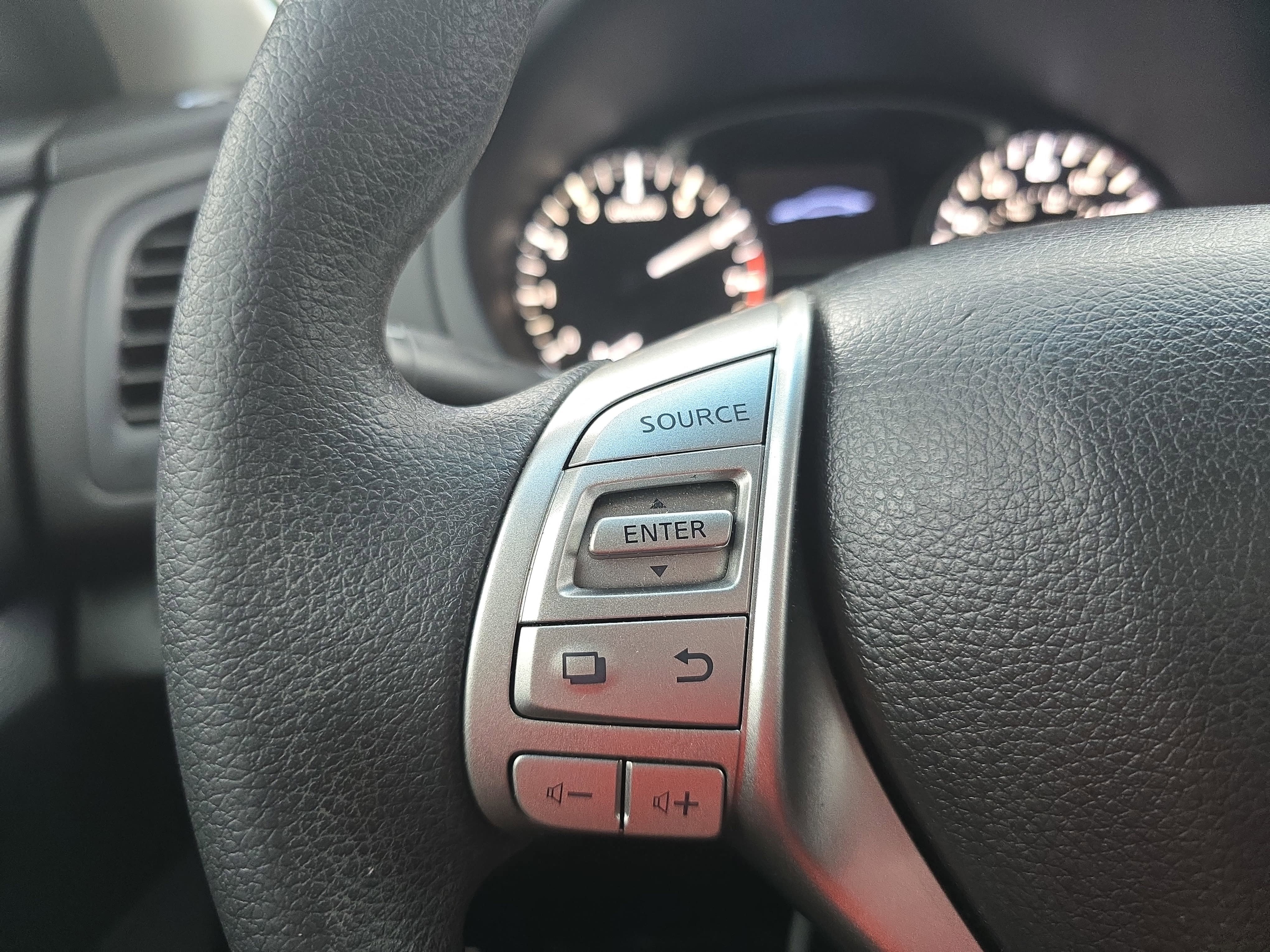 Used 2015 Nissan Altima 2.5 S w/ Power Driver Seat Package FWD image 16