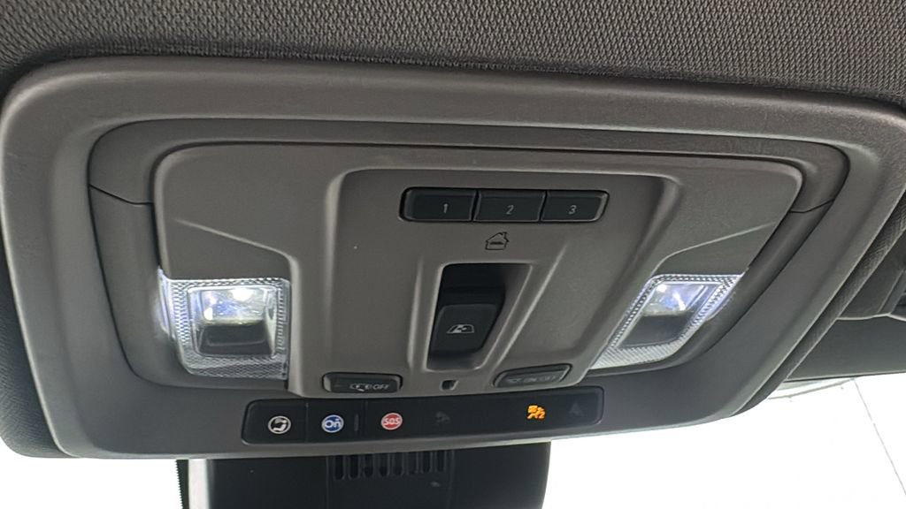 Used 2022 GMC Sierra 1500 Elevation image 31