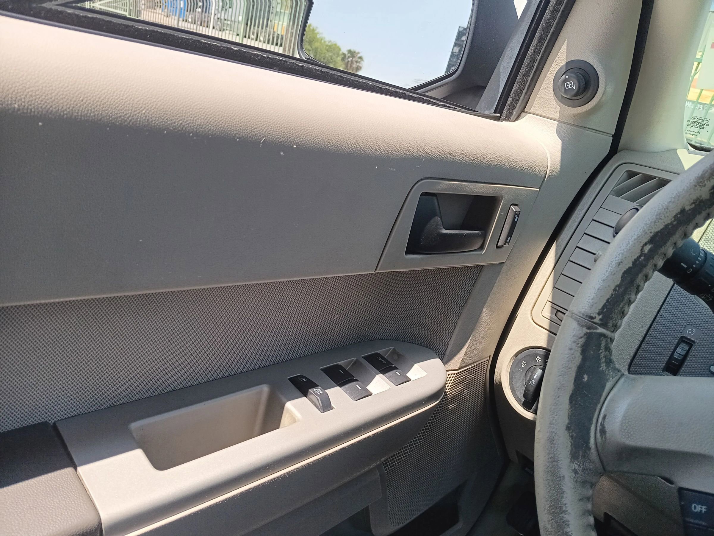 Used 2011 Ford Escape XLT FWD image 21