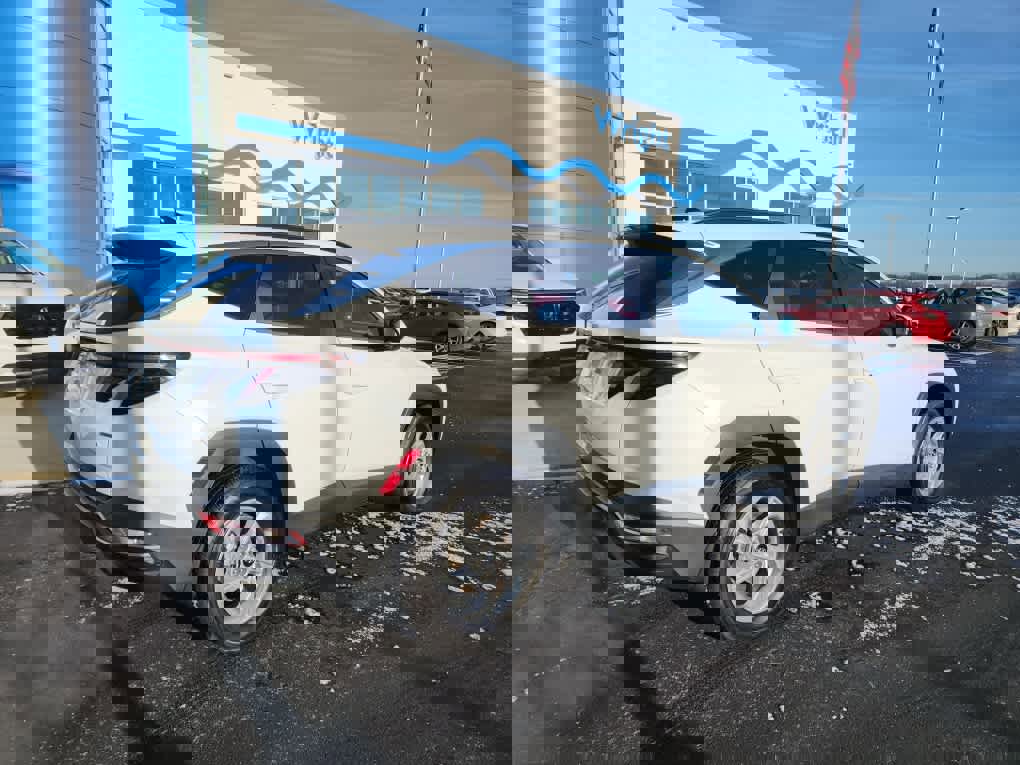 Used 2022 Hyundai Tucson SEL image 2