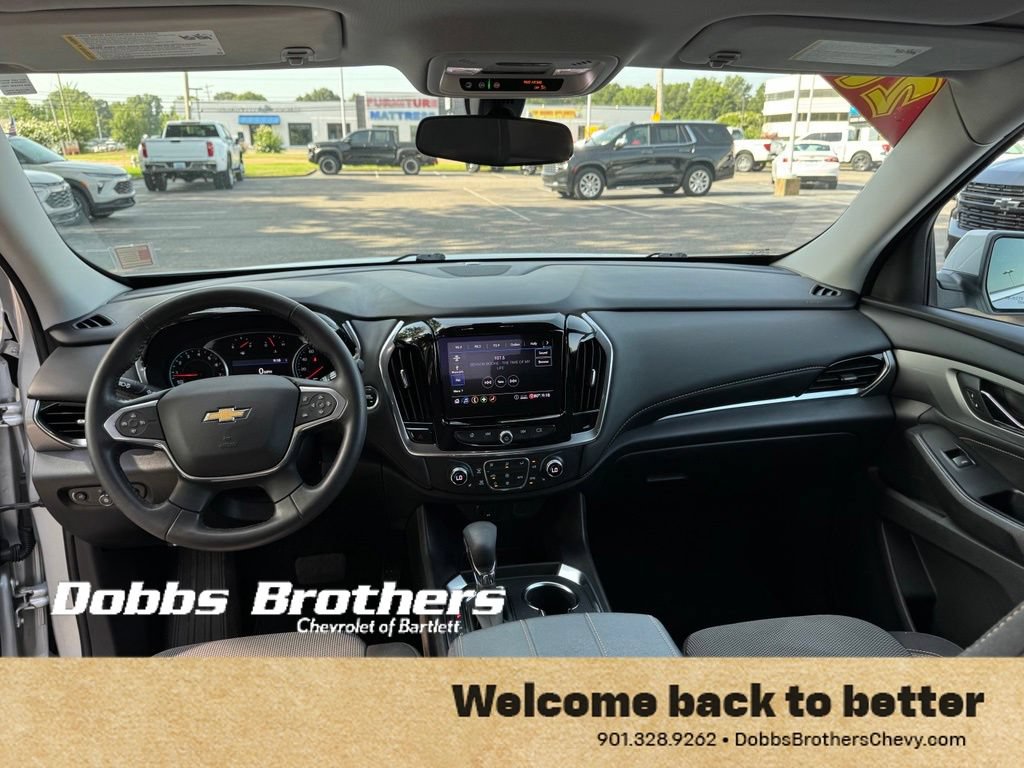 Used 2021 Chevrolet Traverse LT FWD image 13