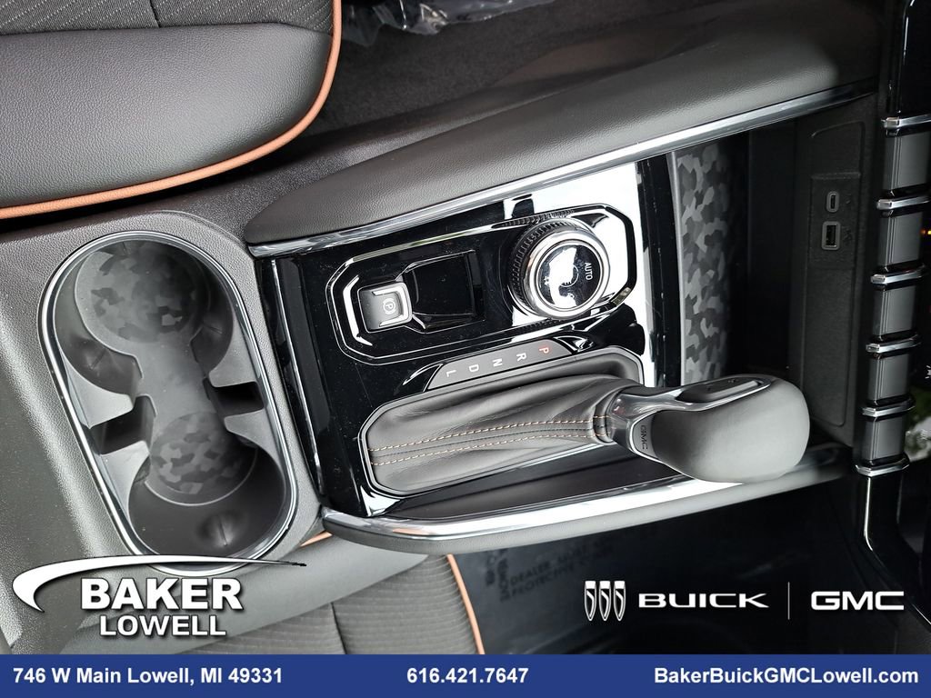 New 2025 GMC Canyon AT4 w/ Nightfall Edition image 24