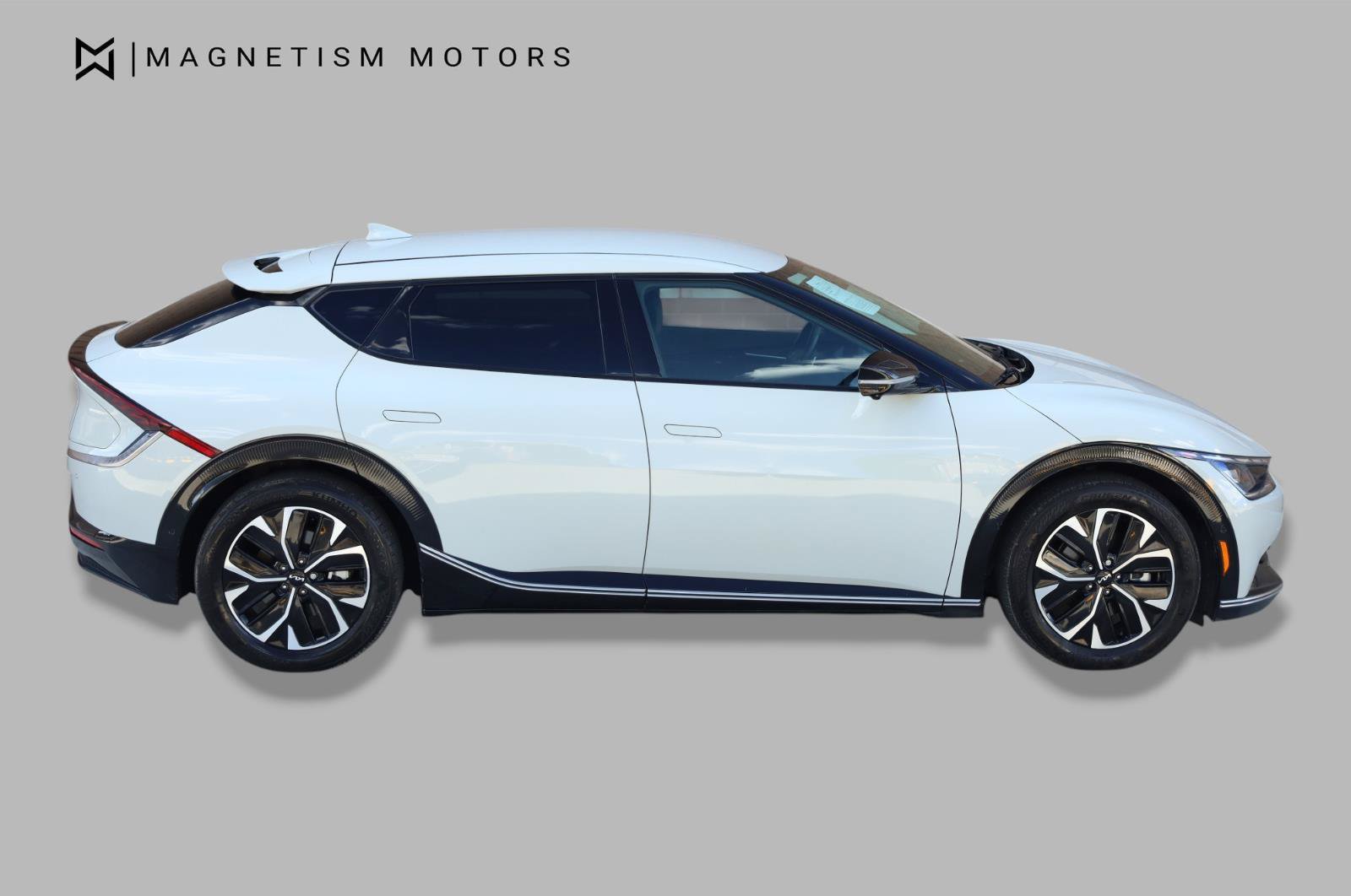Used 2023 Kia EV6 Wind w/ Wind Technology Package AWD/4WD image 2