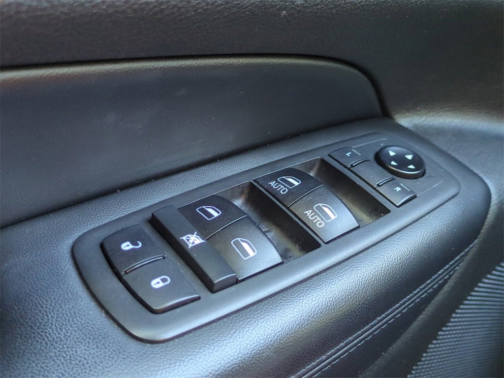 Used 2018 Jeep Grand Cherokee Limited image 27