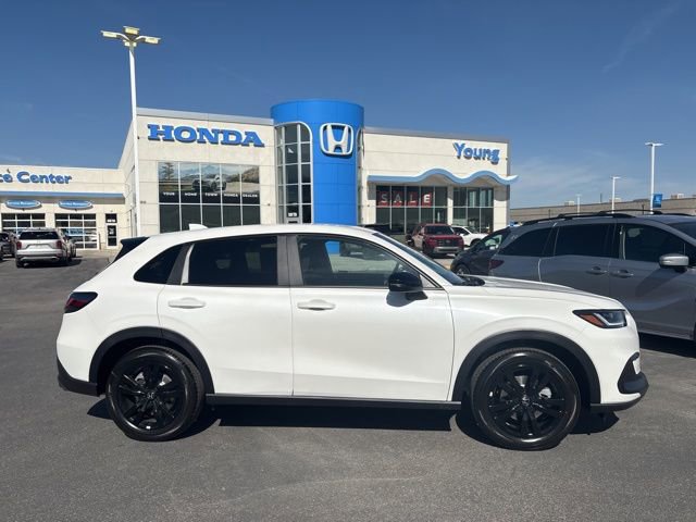 New 2026 Honda HR-V Sport image 2