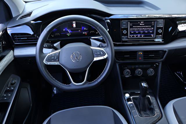 Certified 2023 Volkswagen Taos S FWD image 15
