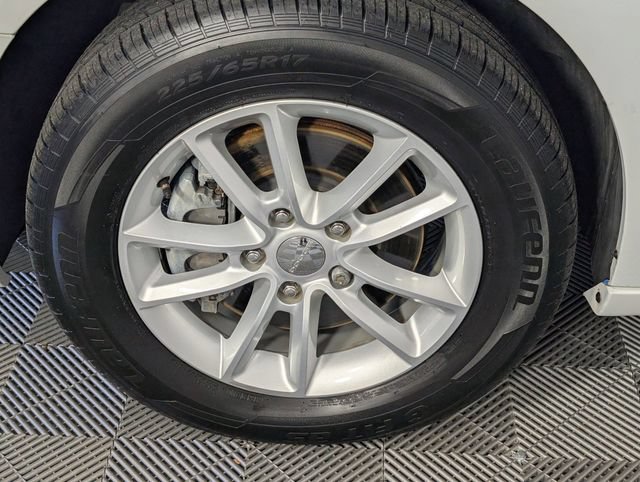 Used 2020 Dodge Grand Caravan SE FWD image 8