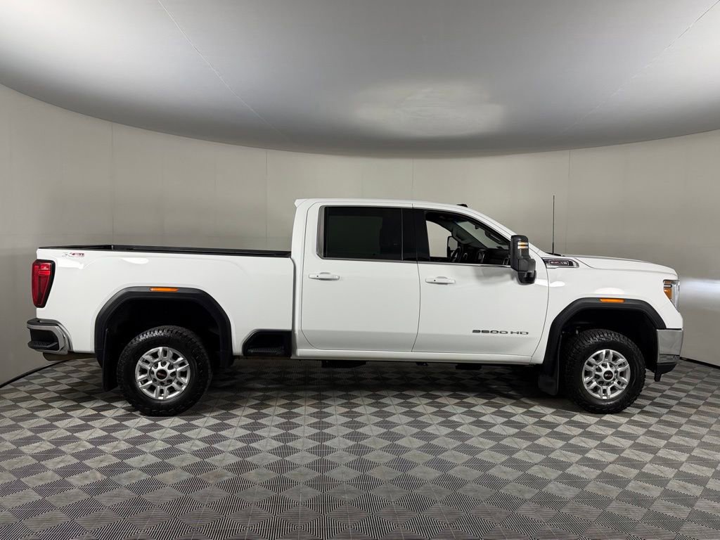 Used 2023 GMC Sierra 2500 SLE w/ SLE Value Package; image 4