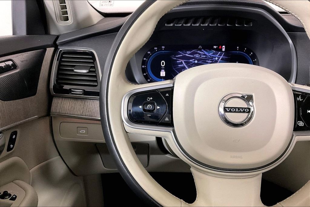 Used 2023 Volvo XC90 B6 Plus w/ Protection Package Premier AWD/4WD image 18