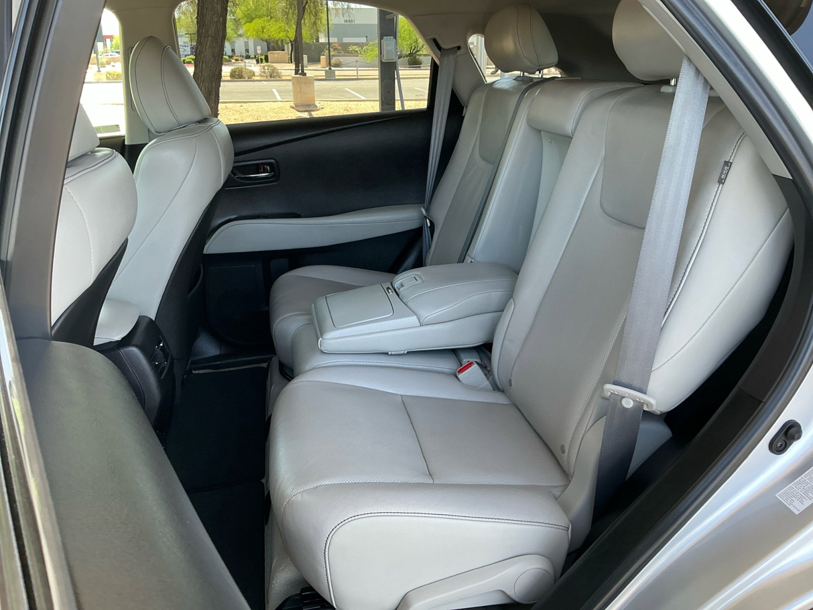 Used 2015 Lexus RX 450h FWD image 17