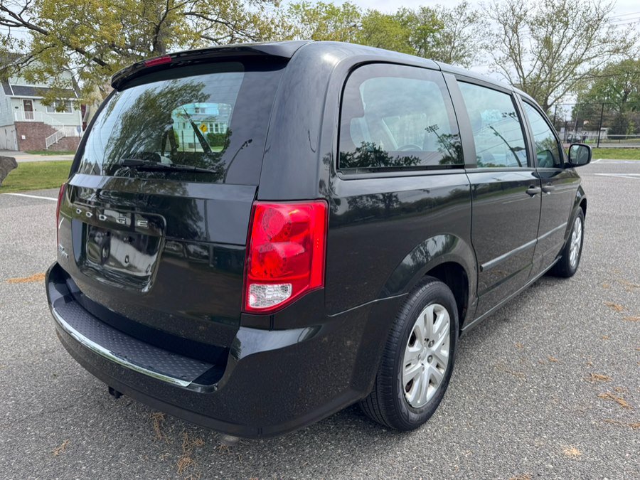 Used 2015 Dodge Grand Caravan American Value Package w/ UConnect Hands-Free Group FWD image 7