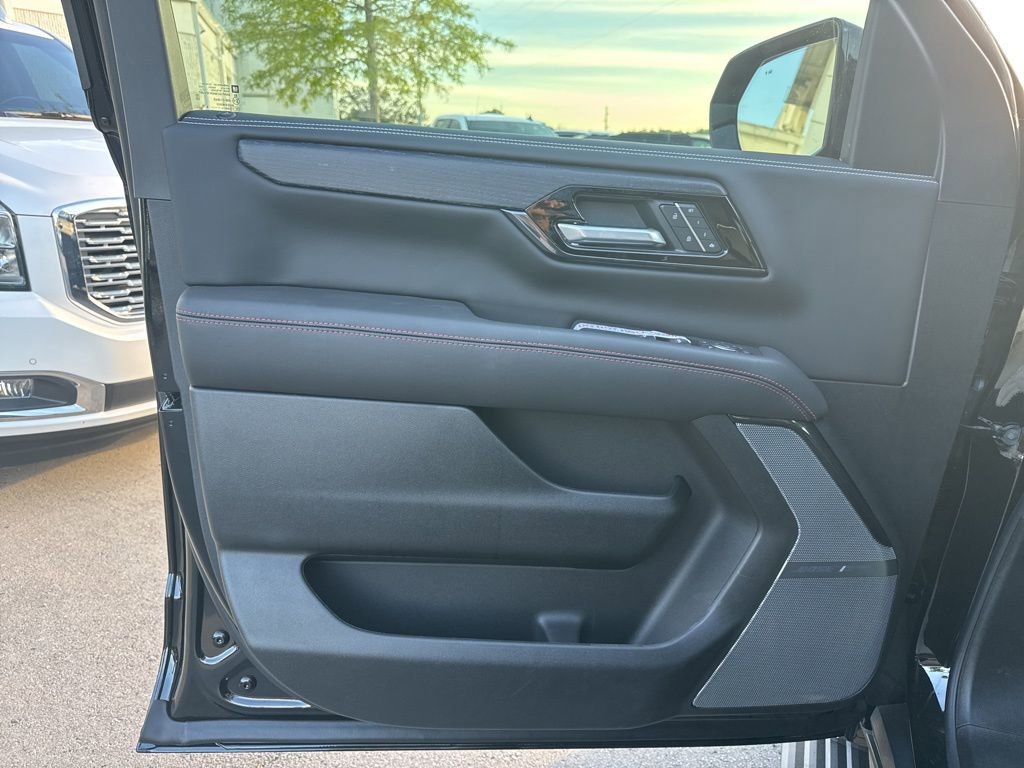 New 2026 GMC Yukon AT4 Ultimate AWD/4WD image 11