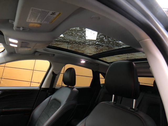 Certified 2022 Ford Escape SEL w/ SEL Stealth AWD Package image 21