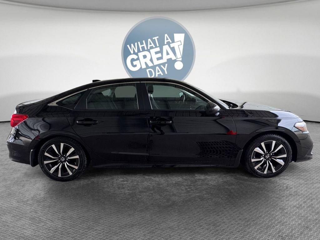 Used 2024 Honda Civic EX image 2
