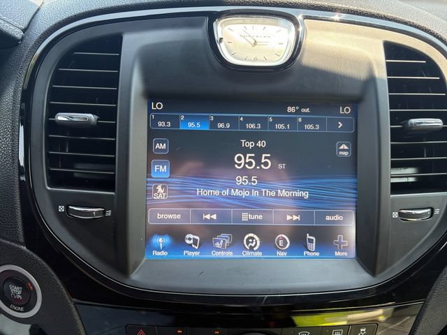 Used 2014 Chrysler 300 S RWD image 26