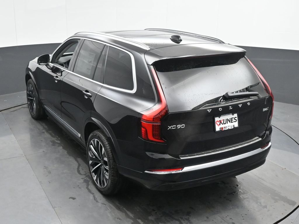 New 2026 Volvo XC90 B6 Plus w/ Protection Package Premier AWD/4WD image 39