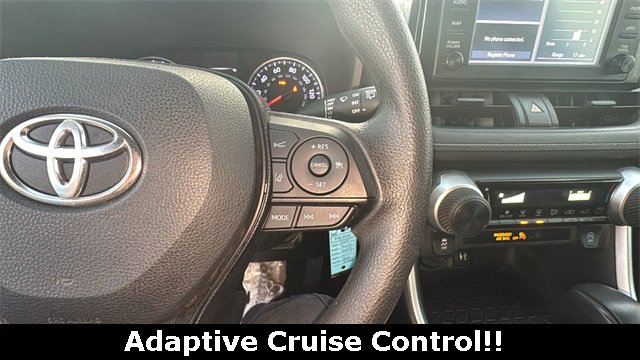 Used 2019 Toyota RAV4 LE image 5