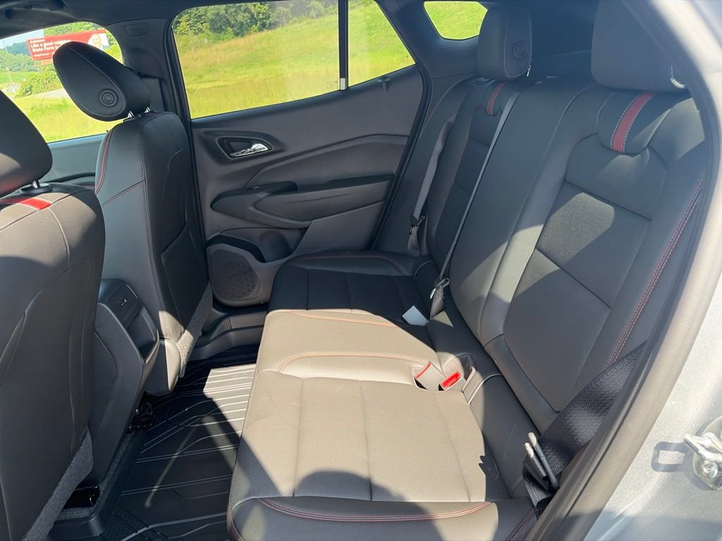 New 2026 Chevrolet Trax RS w/ Driver Confidence Package FWD image 28