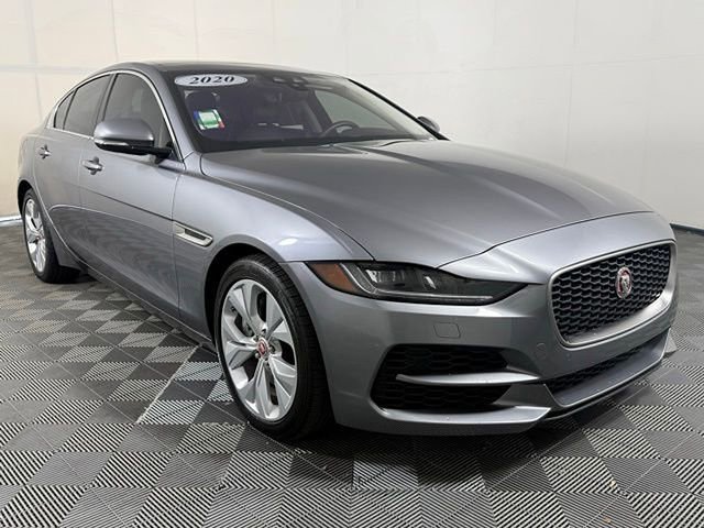Used 2020 Jaguar XE S RWD image 10