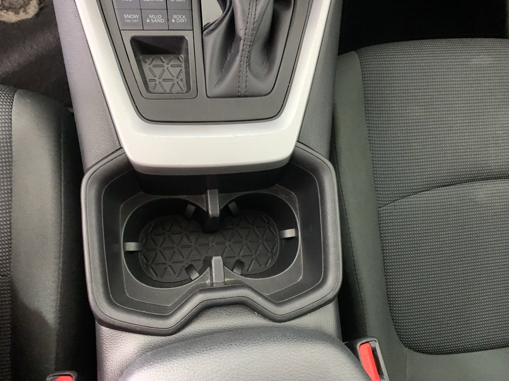 Used 2024 Toyota RAV4 LE image 25