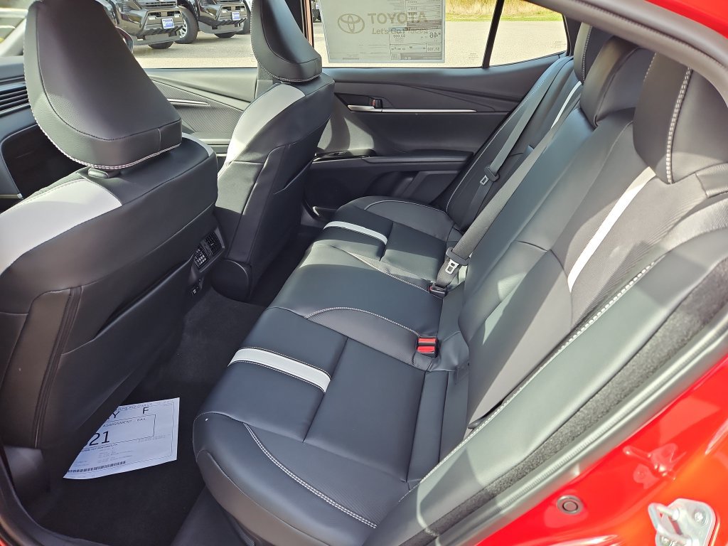 New 2026 Toyota Camry SE FWD image 18