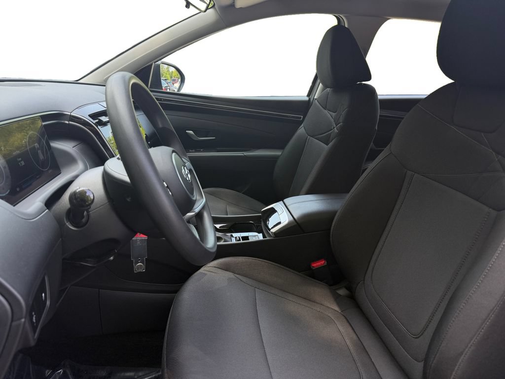 Used 2024 Hyundai Tucson SE AWD/4WD image 9