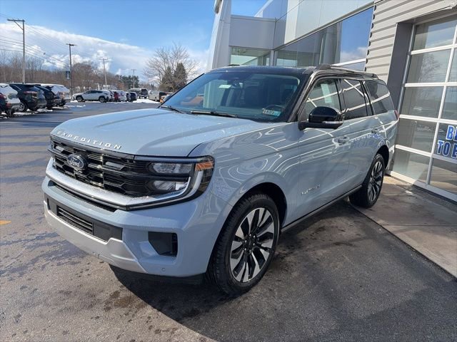 New 2026 Ford Expedition Platinum w/ Driver's Package image 2
