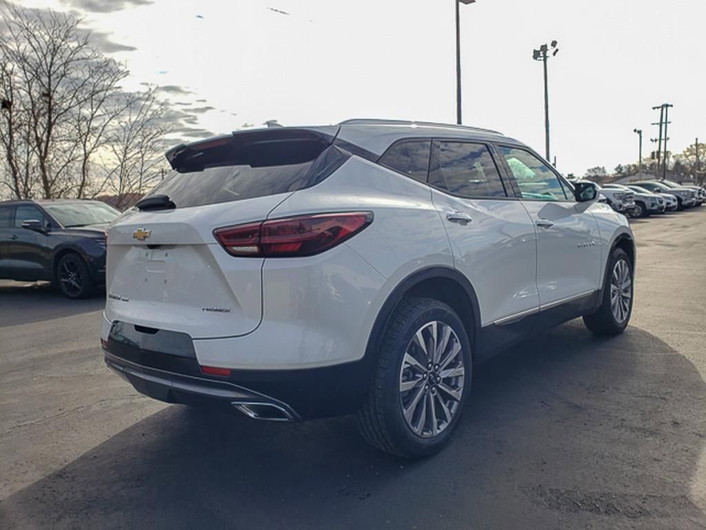 Used 2023 Chevrolet Blazer Premier w/ Enhanced Convenience Package image 7