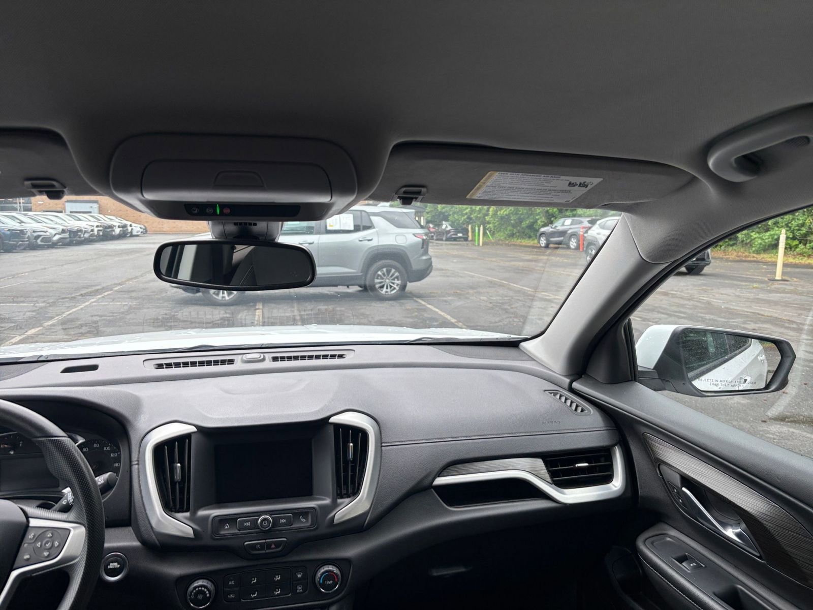 Used 2024 GMC Terrain SLE FWD image 34