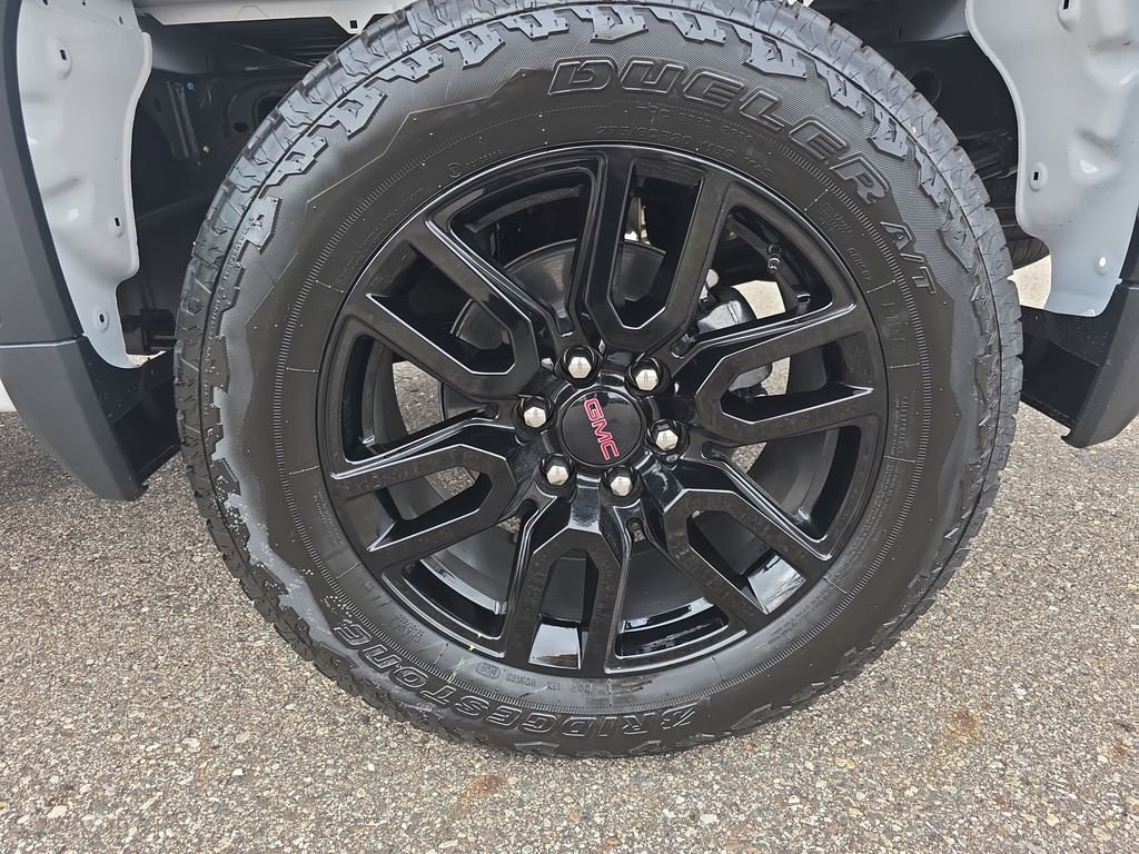 New 2026 GMC Sierra 1500 Elevation image 33