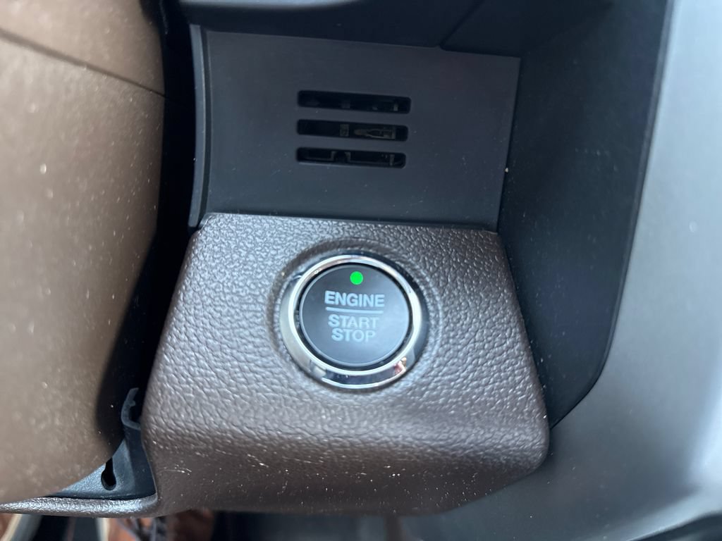 Used 2019 Ford F150 King Ranch w/ Equipment Group 601A Luxury AWD/4WD image 21