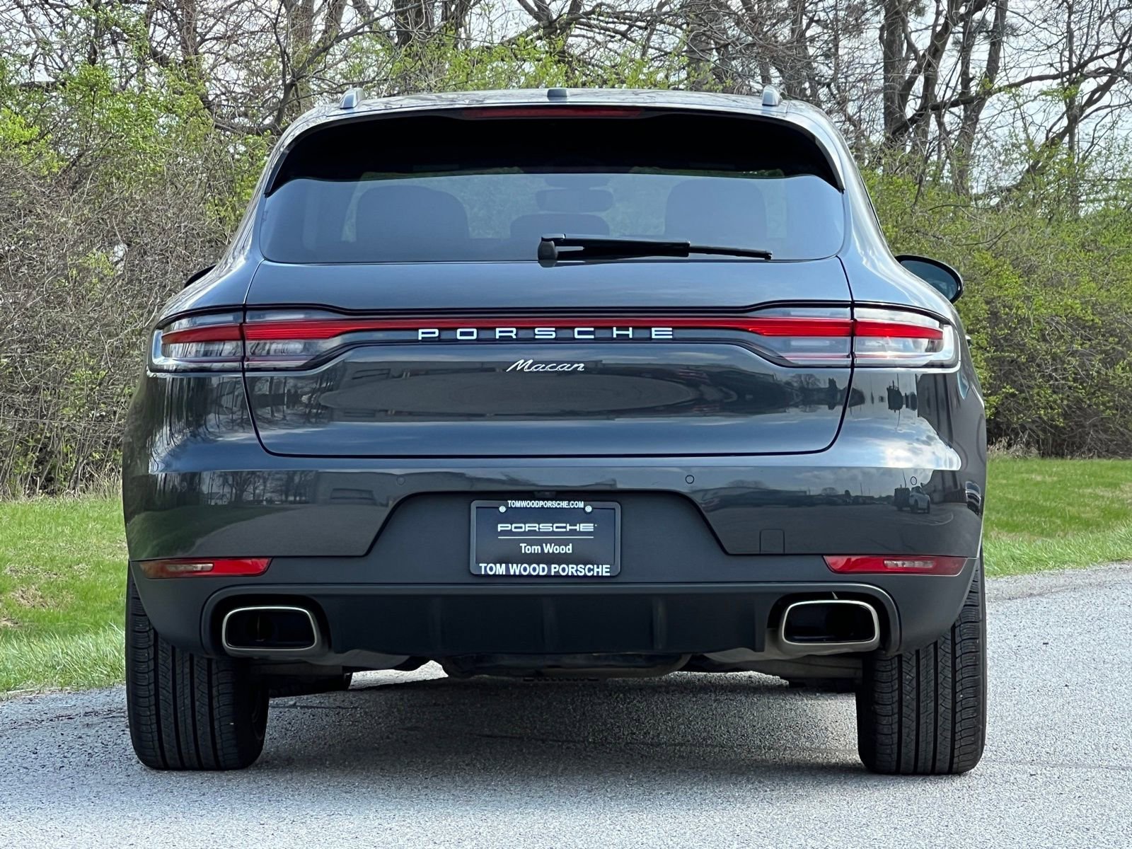 Certified 2020 Porsche Macan image 8