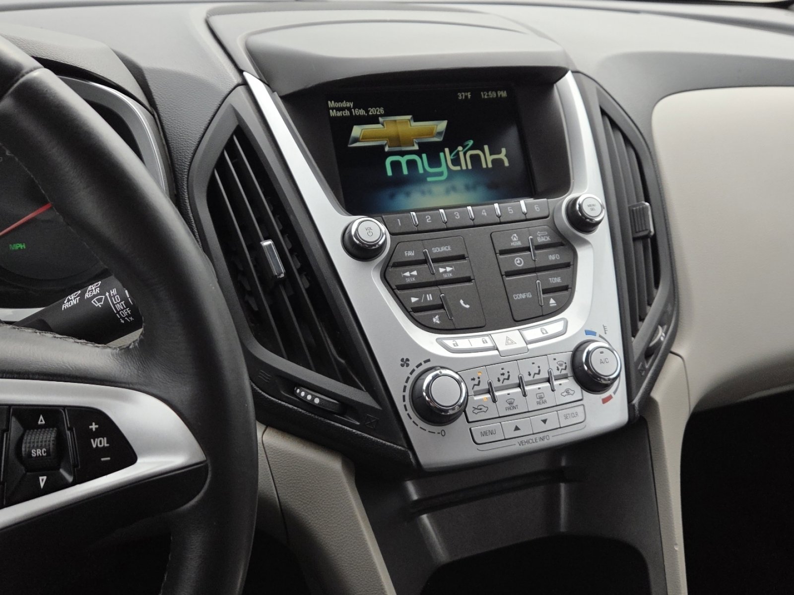 Used 2015 Chevrolet Equinox LT w/ Driver Convenience Package image 25