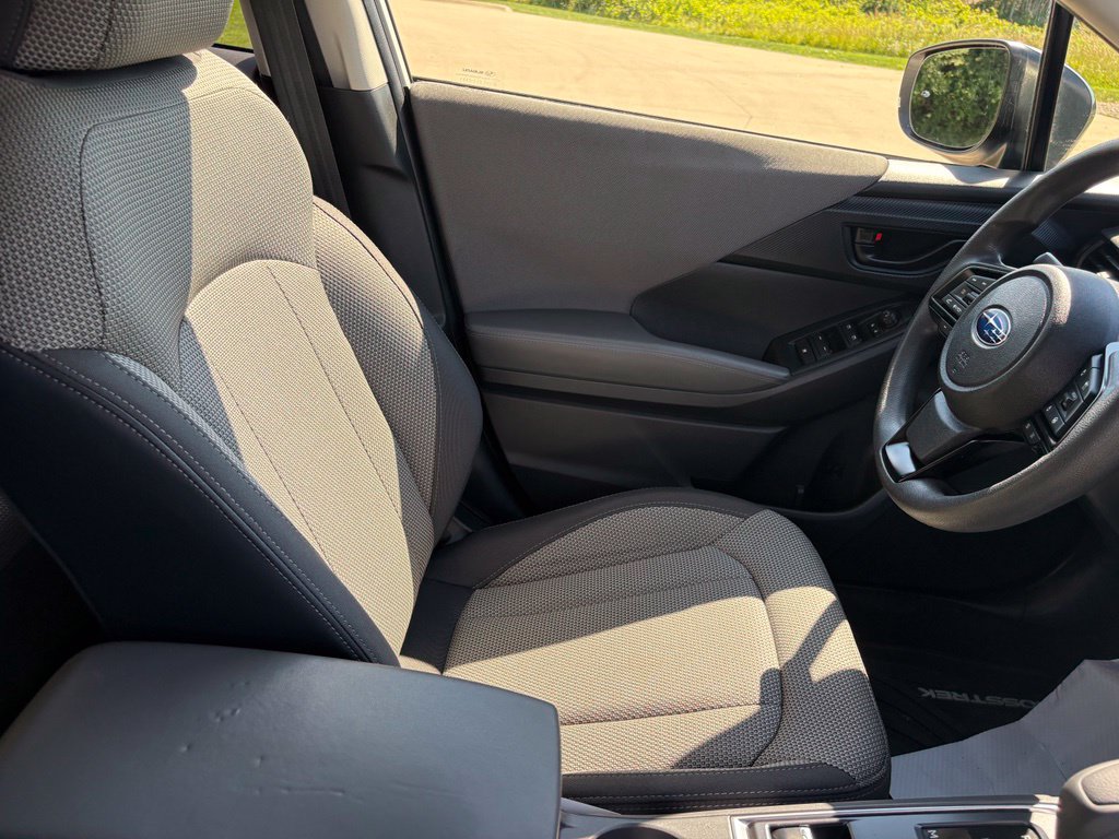 Used 2024 Subaru Crosstrek 2.0i Premium w/ Crosstrek Mirror Package AWD/4WD image 28