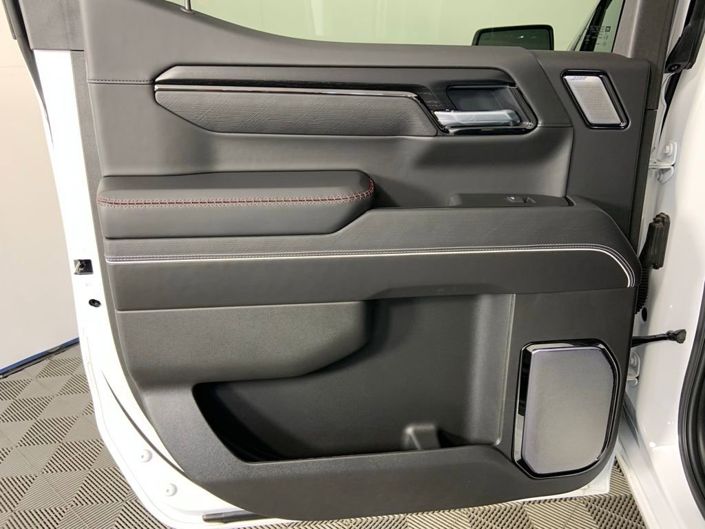 Used 2025 GMC Sierra 1500 AT4X image 20
