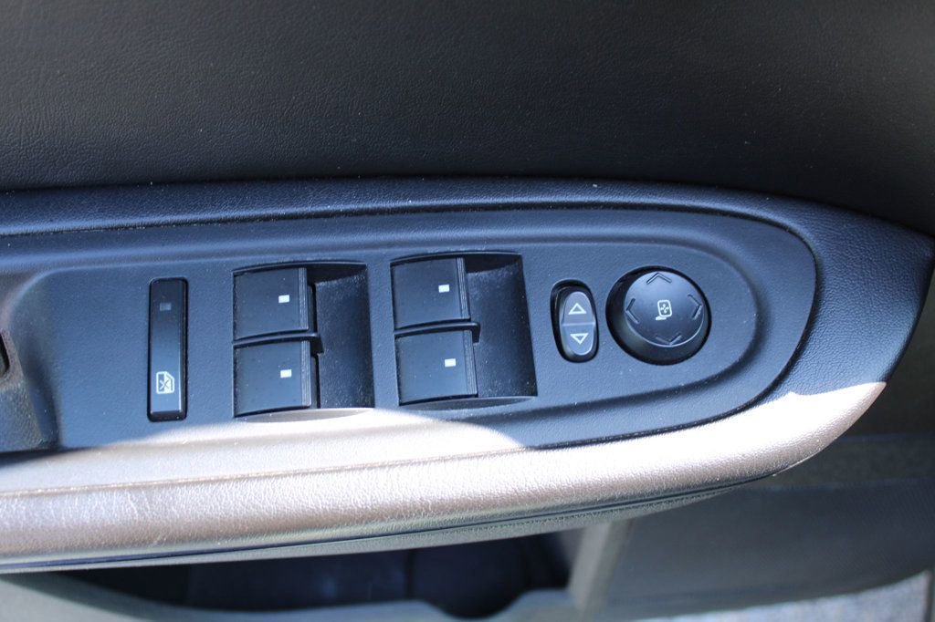 Used 2017 Chevrolet Traverse LT w/ Style and Technology Package AWD/4WD image 22