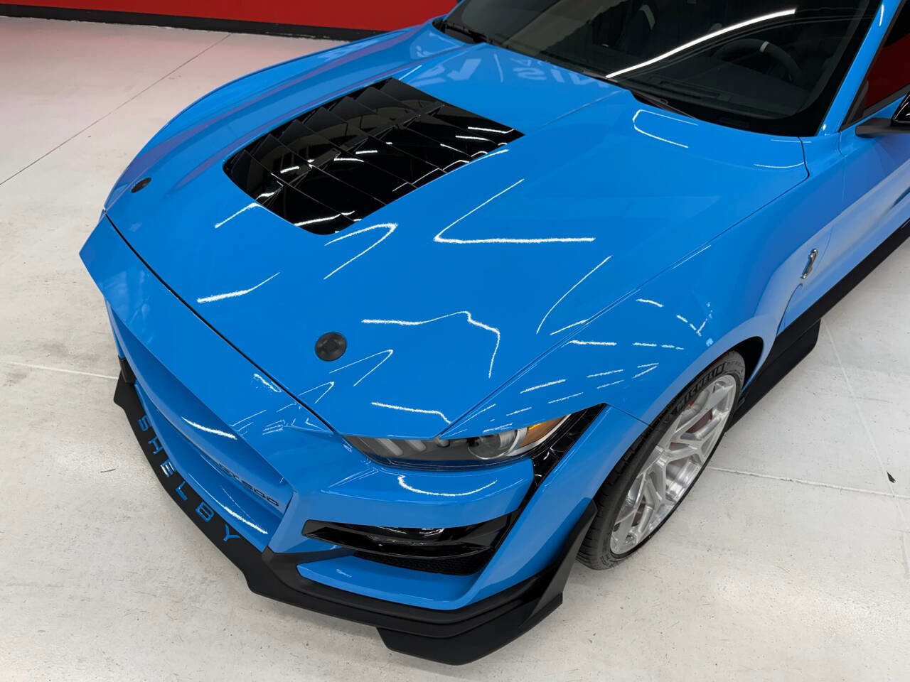 Used 2021 Ford Mustang Shelby GT500 w/ Technology Package image 5